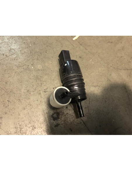 Pompe lave glace avant BMW SERIE 2 ACTIVE TOURER F45 PHASE 1 Diesel