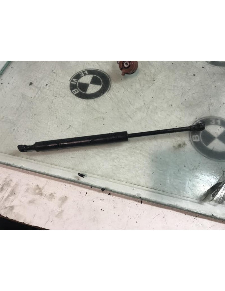 Verin de capot BMW SERIE 7 E38 