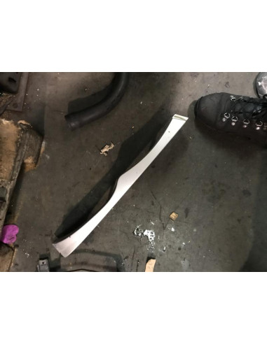 Enjoliveur de phare droit BMW SERIE 3 (E46) 