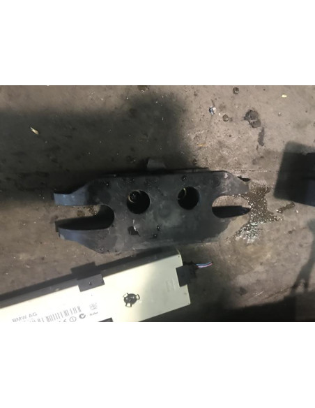 Support de pare chocs arriere BMW SERIE 5 E34 