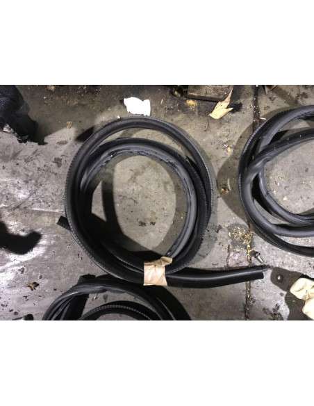 Joint de porte arriere gauche BMW SERIE 5 E61 TOURING PHASE 1 BREAK Diesel