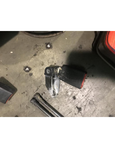 Attache ceinture arriere gauche BMW SERIE 5 E39 TOURING PHASE 1 BREAK 