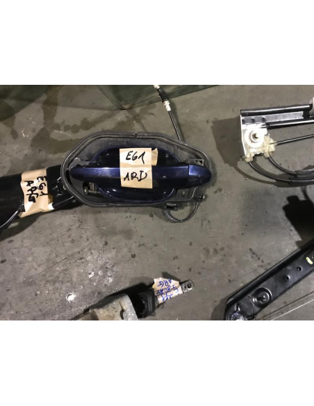 Support poignee porte arriere droite BMW SERIE 5 E61 TOURING PHASE 1 BREAK 