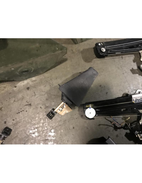 Arret de porte arriere droit BMW SERIE 3 (E46) 