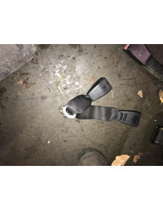 Attache ceinture arriere droit BMW  