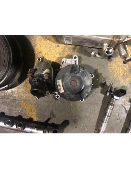 Pompe à eau BMW SERIE 1 (E81) 