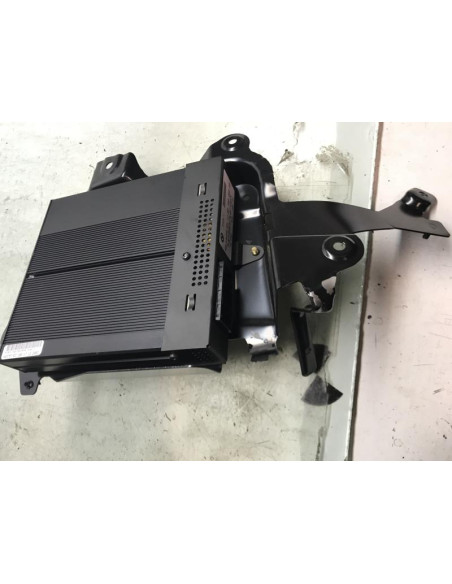 Amplificateur audio BMW  