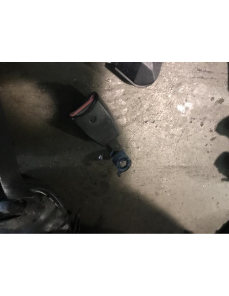 Attache ceinture arriere gauche BMW SERIE 3 E36 COUPE 