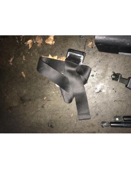 Attache ceinture arriere centrale BMW SERIE 3 E36 COUPE 