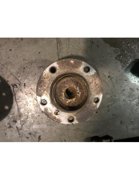 Moyeu avant droit BMW  