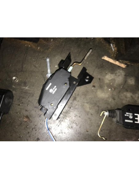 Actionneur verrou trappe d'essence BMW  