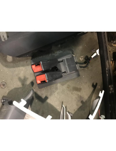 Attache ceinture arriere centrale MINI MINI 2 R56 PHASE 1 