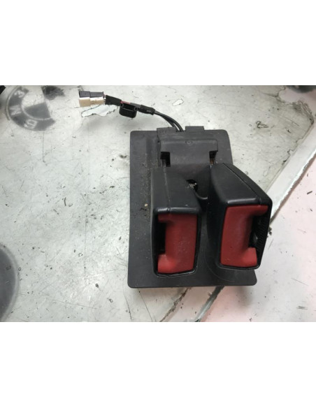 Attache ceinture arriere centrale MINI MINI 2 R56 PHASE 1 