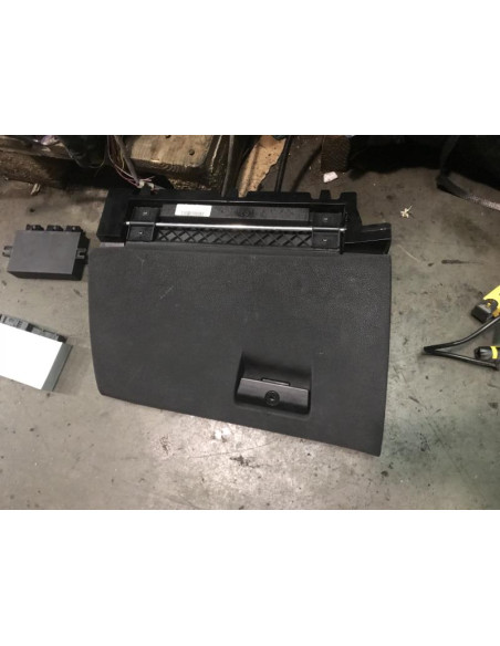 Boite a gants BMW X3 (E83) PHASE 1 