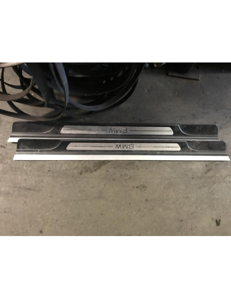 Bas de caisse droit BMW  