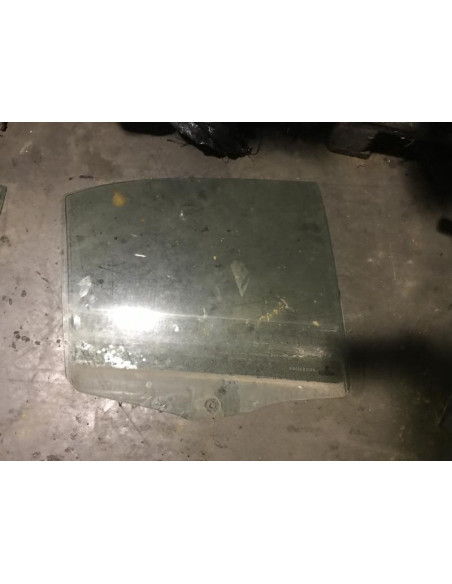 Vitre arriere droit BMW  