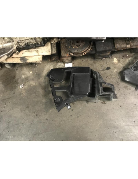 Support de pare chocs arriere BMW X5 F15 Diesel