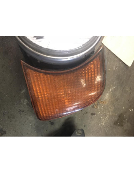 Optique avant secondaire gauche (feux)(clignotant) BMW SERIE 5 E34 