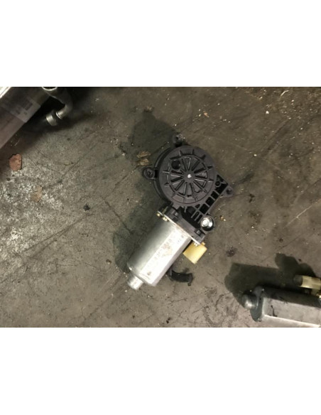Moteur leve vitre avant gauche BMW SERIE 3 (E46) 