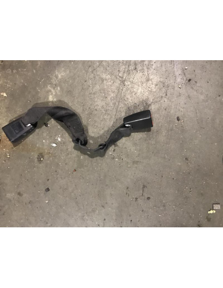Attache ceinture arriere centrale BMW SERIE 1 E87 PHASE 1 