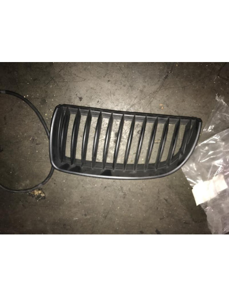 Grille de calandre gauche BMW SERIE 3 (E90) PHASE 1 