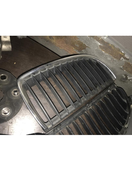 Grille de calandre droite BMW SERIE 3 (E90) PHASE 1 