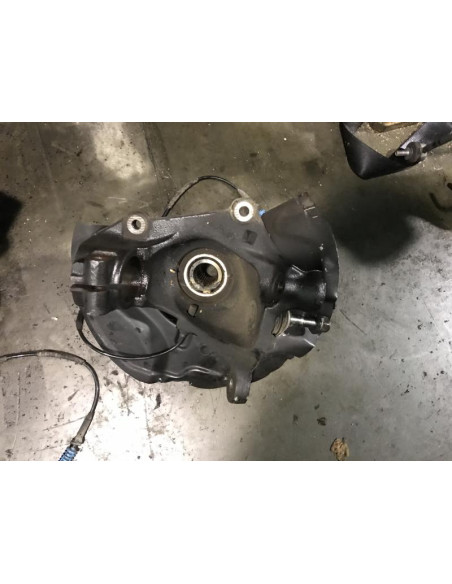 Fusee avant droit BMW SERIE 5 E60 PHASE 2 