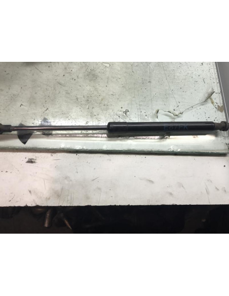 Verin de capot BMW SERIE 1 E87 PHASE 1 