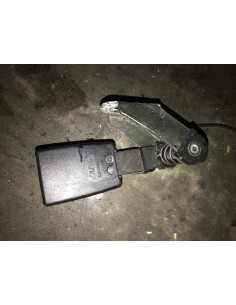 Attache ceinture arriere gauche BMW  