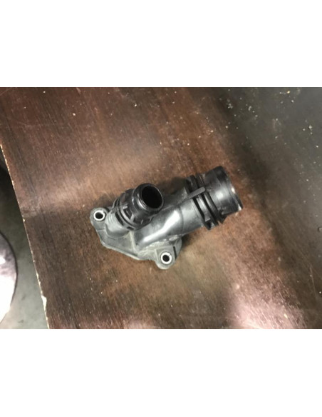 Boitier eau BMW SERIE 1 E87 PHASE 2 Diesel
