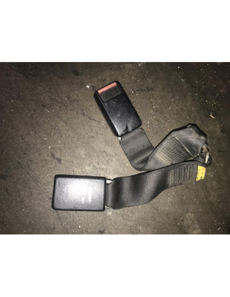 Attache ceinture arriere centrale BMW SERIE 5 E28 Diesel