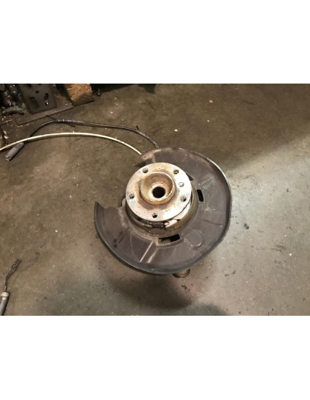 Fusee arriere gauche BMW SERIE 1 (E87) PHASE 2 (LCI) 