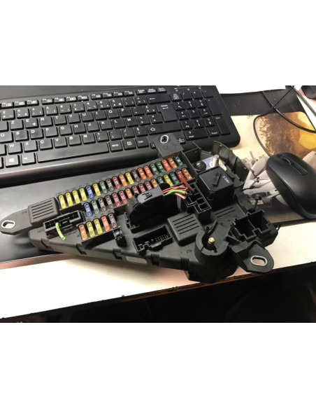 Porte fusible BMW SERIE 5 E60 PHASE 1 Diesel