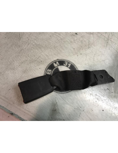 Attache ceinture arriere centrale BMW  
