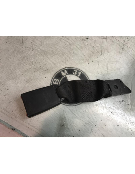 Attache ceinture arriere centrale BMW  
