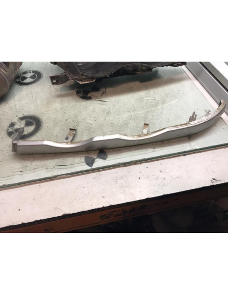 Enjoliveur de phare gauche BMW SERIE 3 (E46) 