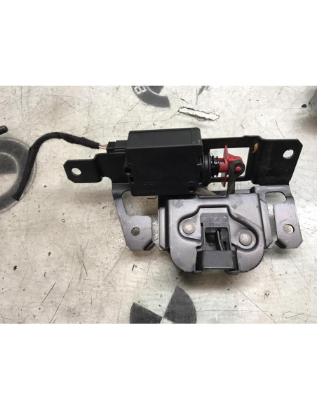 Serrure de coffre BMW SERIE 3 E46 COMPACT PHASE 1 