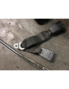 Attache ceinture arriere droit BMW  