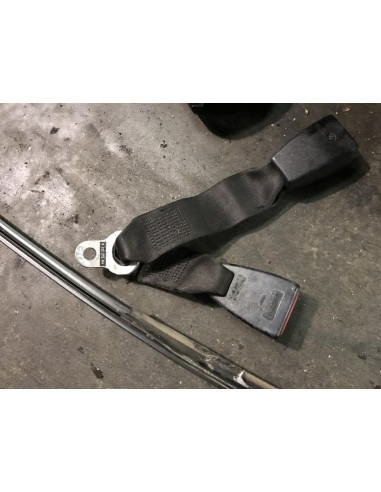Attache ceinture arriere droit BMW  