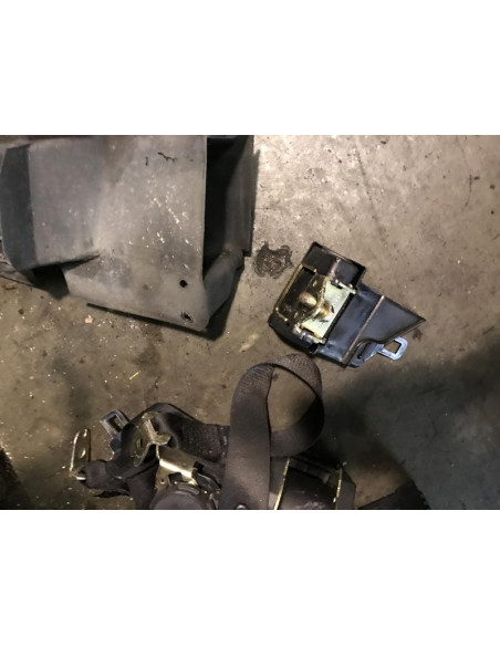 Ceinture arriere centrale BMW SERIE 7 E38 Diesel