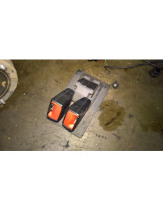 Attache ceinture arriere centrale MINI  