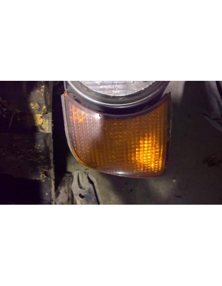 Optique avant secondaire droit (feux)(clignotant) BMW SERIE 5 E34 