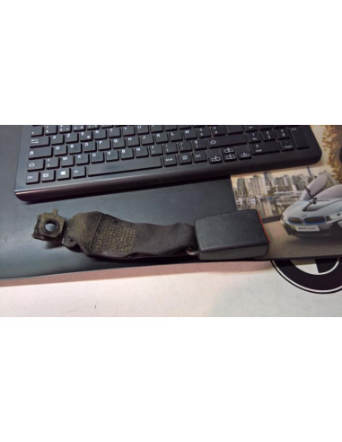 Attache ceinture arriere centrale BMW SERIE 3 E46 COMPACT PHASE 1 Diesel