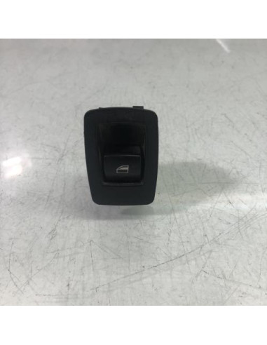Interrupteur de leve vitre arriere droit BMW SERIE 1 E87 PHASE 1 