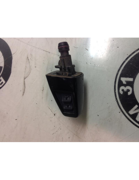 Gicleur lave glace BMW X3 (E83) PHASE 1 