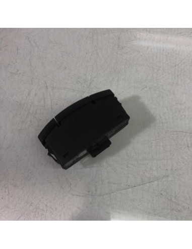 Bouton de warning BMW SERIE 1 E81 