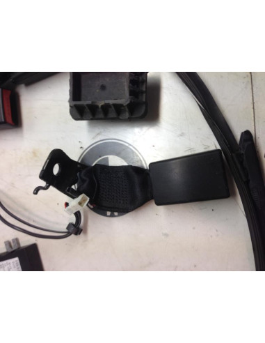 Attache ceinture arriere gauche BMW SERIE 1 (F20) 