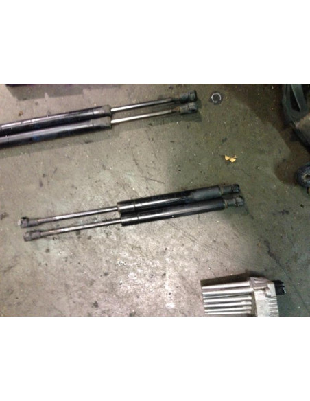 Verin de capot BMW SERIE 3 (E46) 