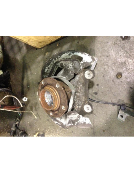 Fusee avant gauche BMW  