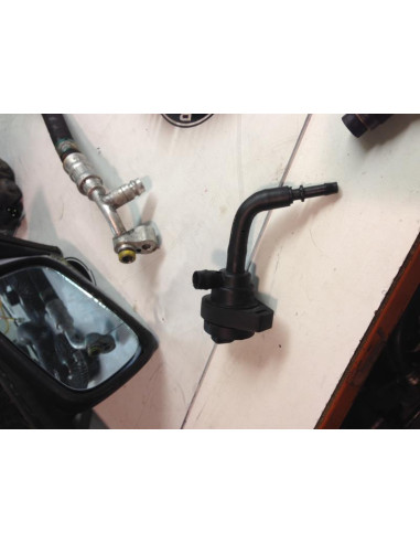 Reservoir essence BMW  